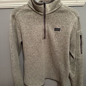 Patagonia women’s pullover